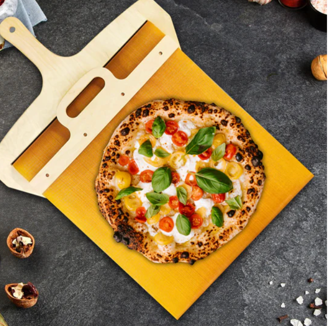Sliding pizza peel | Easy handling with non-stick surface | Wood