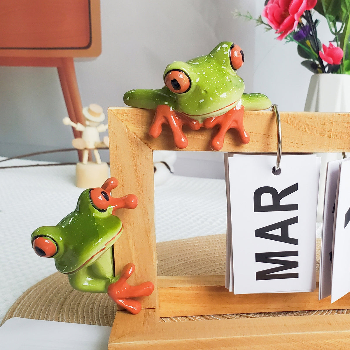 Cute Frog Figurine Homeandso