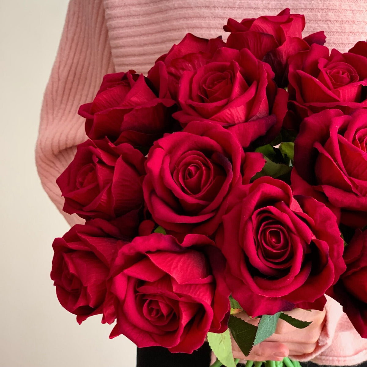 Luxurious Artificial Rose Bouquet