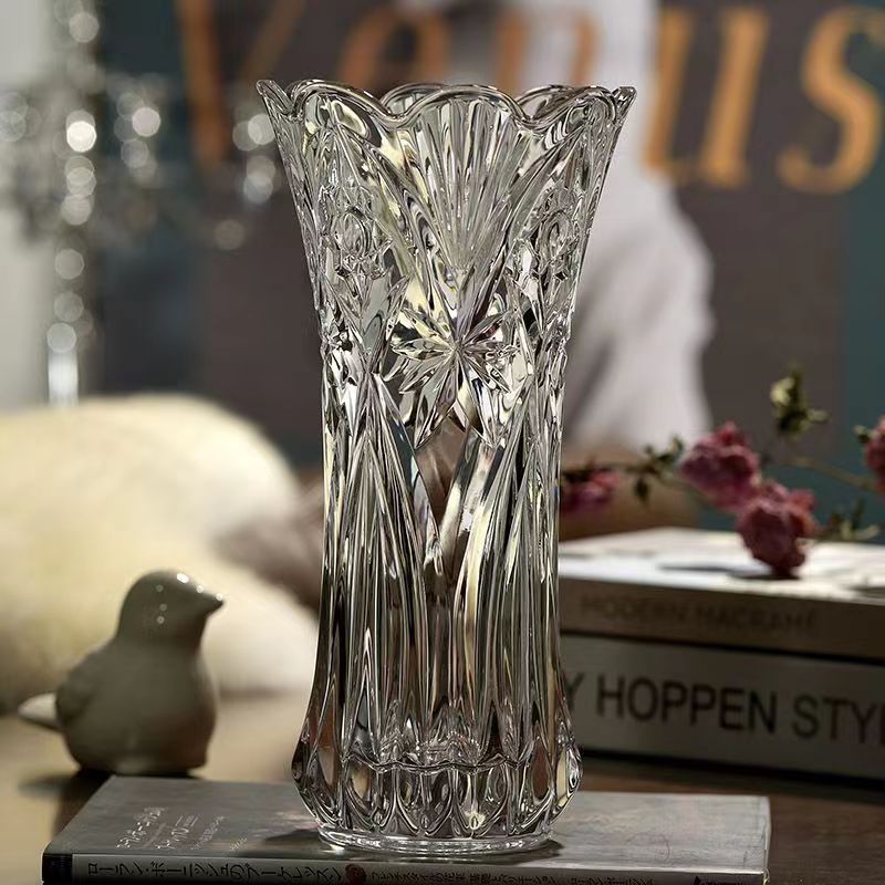 Elegante florale Kristallvase