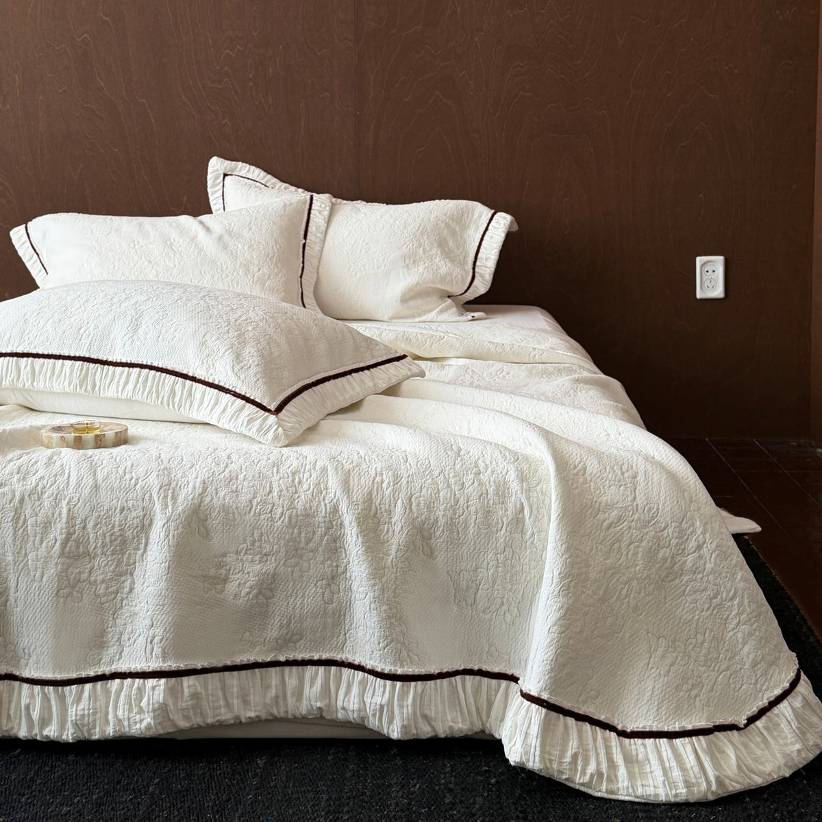 Decorative Elegant Floral Embroidered Bedspread Set Homeandso