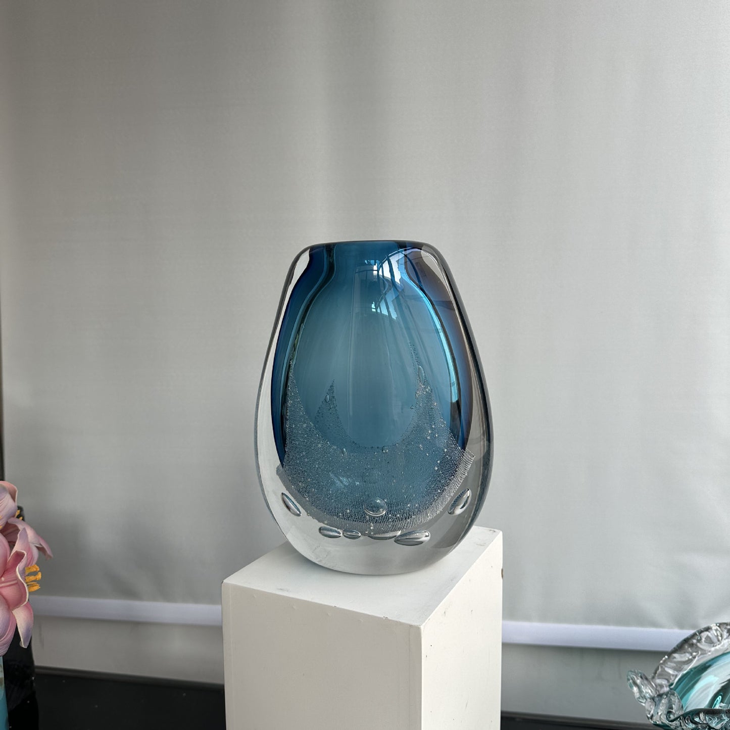 Artistic Glass Vase Homeandso
