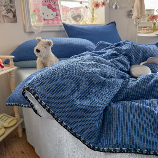 Striped Patchwork Quilt Set