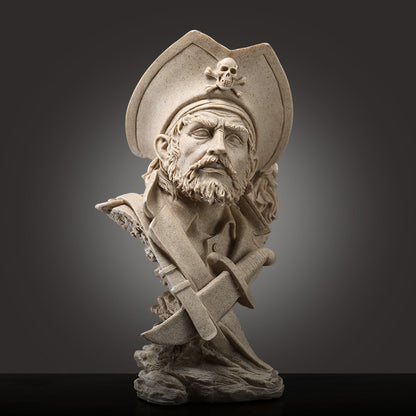 Pirate Captain Figurine Homeandso