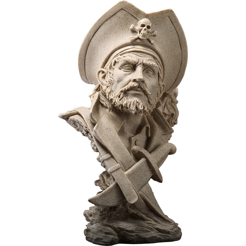 Pirate Captain Figurine Homeandso