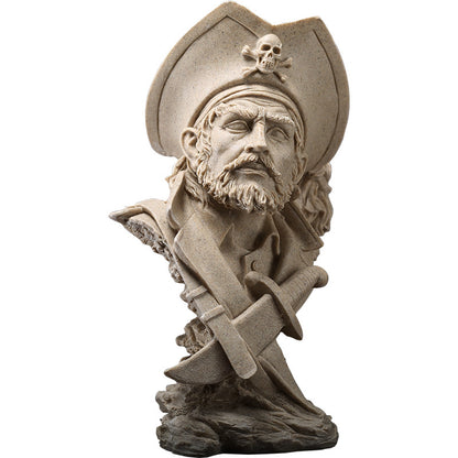 Pirate Captain Figurine Homeandso