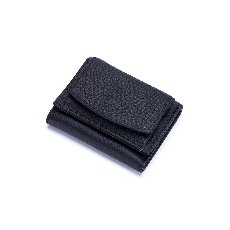 Handcrafted RFID wallet made of soft leather