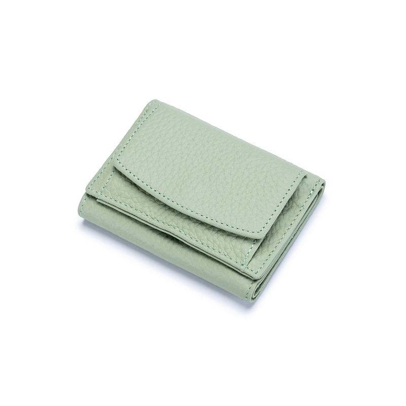 Handcrafted RFID wallet made of soft leather