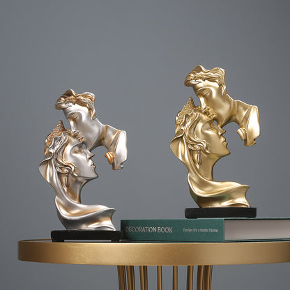 Romantic Couple Decorative Sculpture Homeandso
