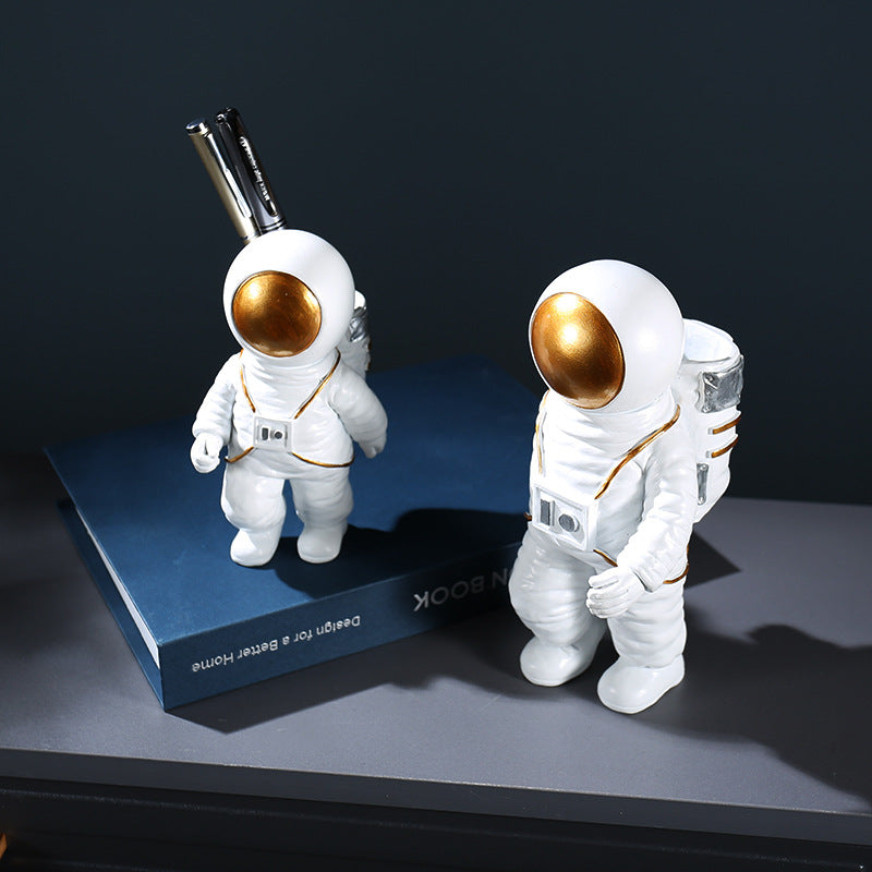 Astronaut-Themed Pen Holder Homeandso