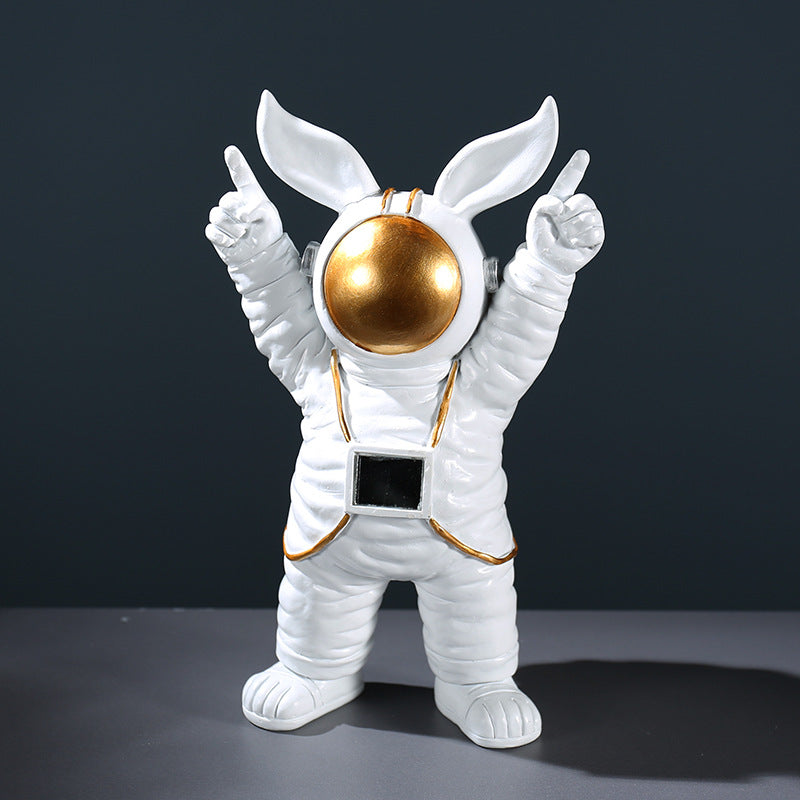 Astronaut-Themed Pen Holder Homeandso