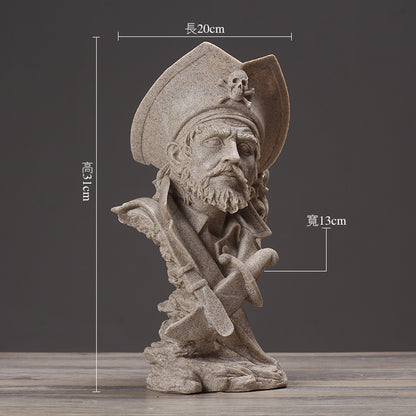Pirate Captain Figurine Homeandso