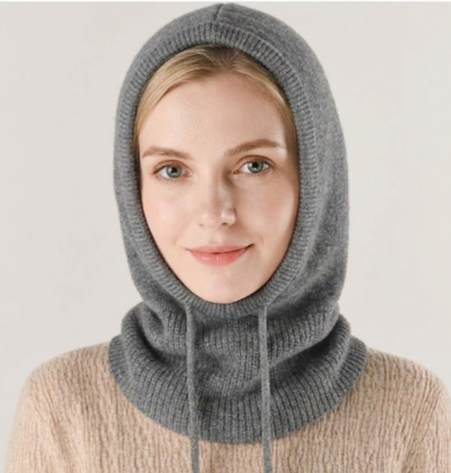 Cashmere-blend knit beanie with adjustable fit