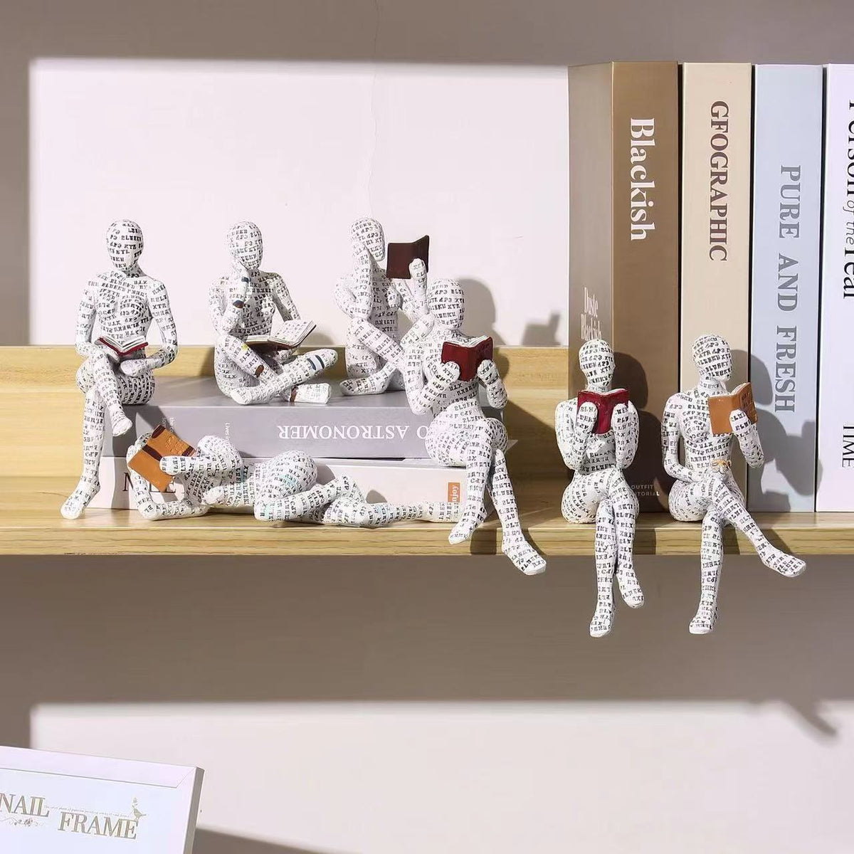 Relaxed Reading Figurine Homeandso