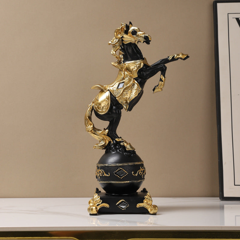 Majestic Horse Figurine Homeandso