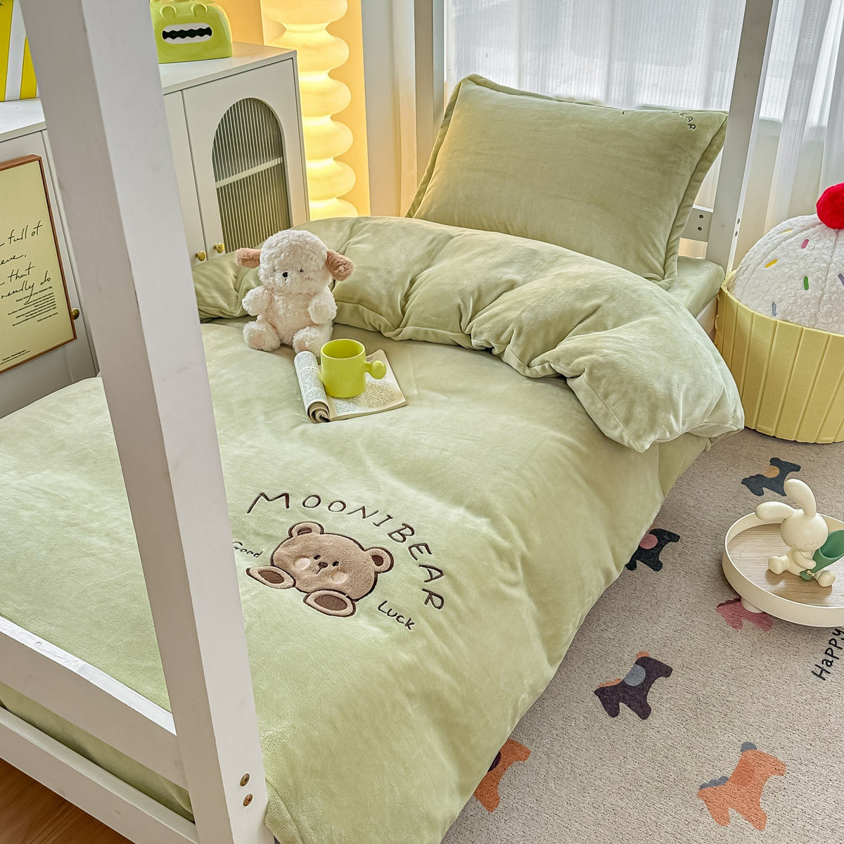 Plush Cartoon Bear Bedding Set