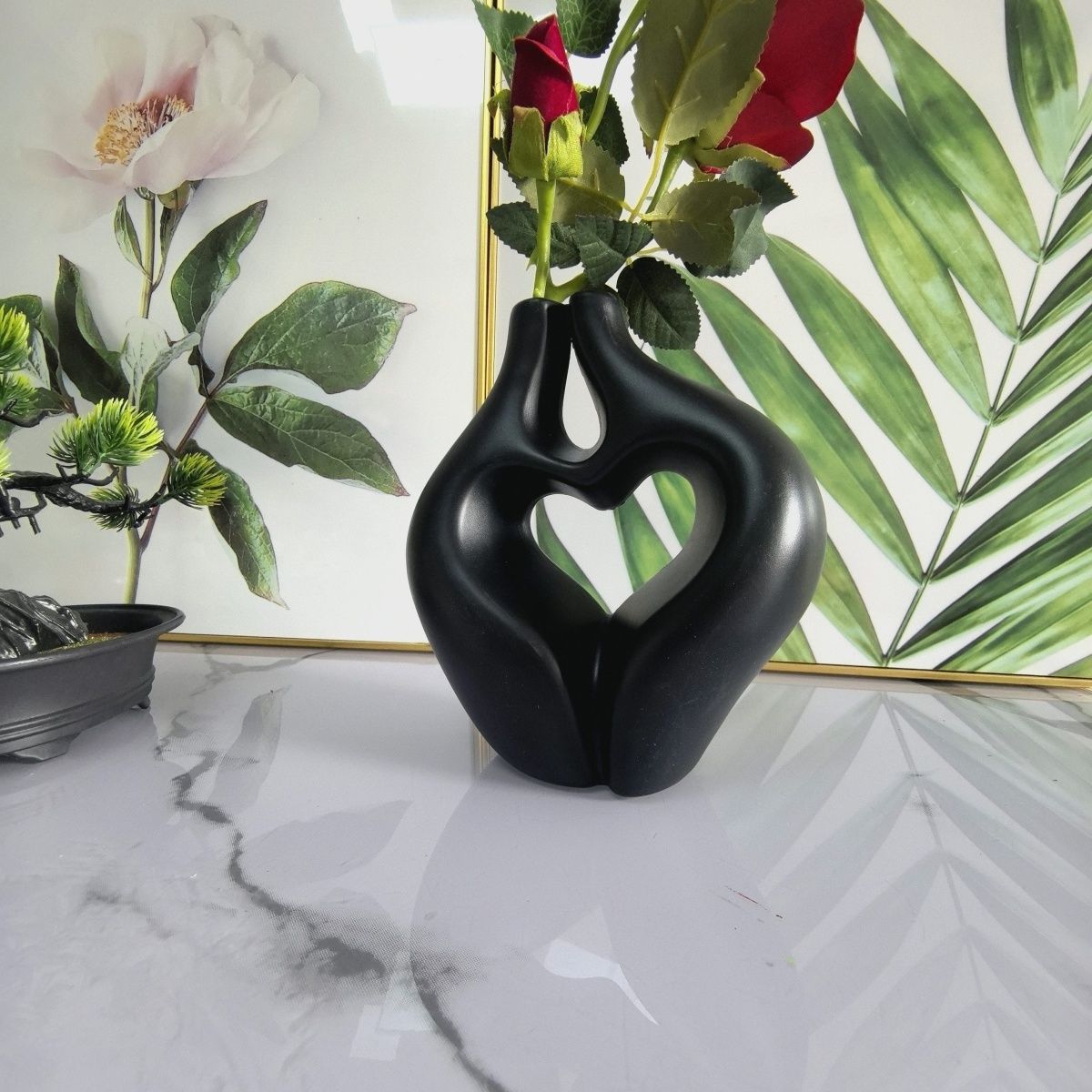 Heart-Shaped Decorative Sculpture