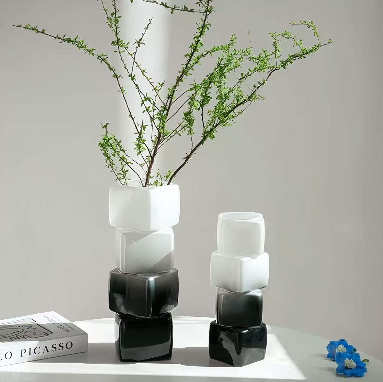 Homeandso Decorative Modern Art Glass Vase