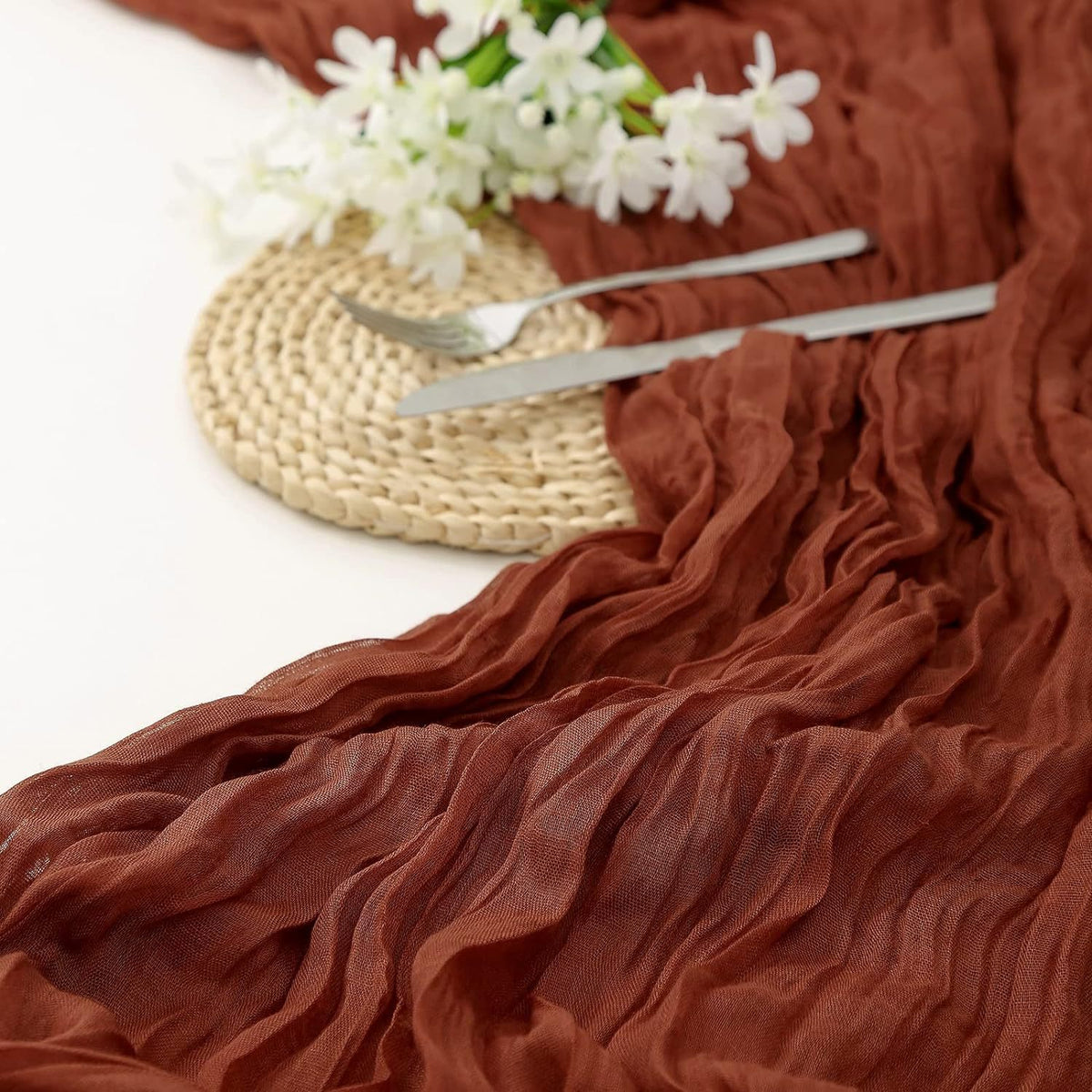 Wo Elegant Crinkled Chiffon Table Runner