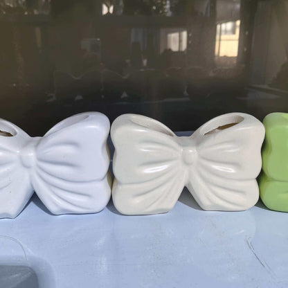 Decorative Bow-Shaped Phone Holder Homeandso