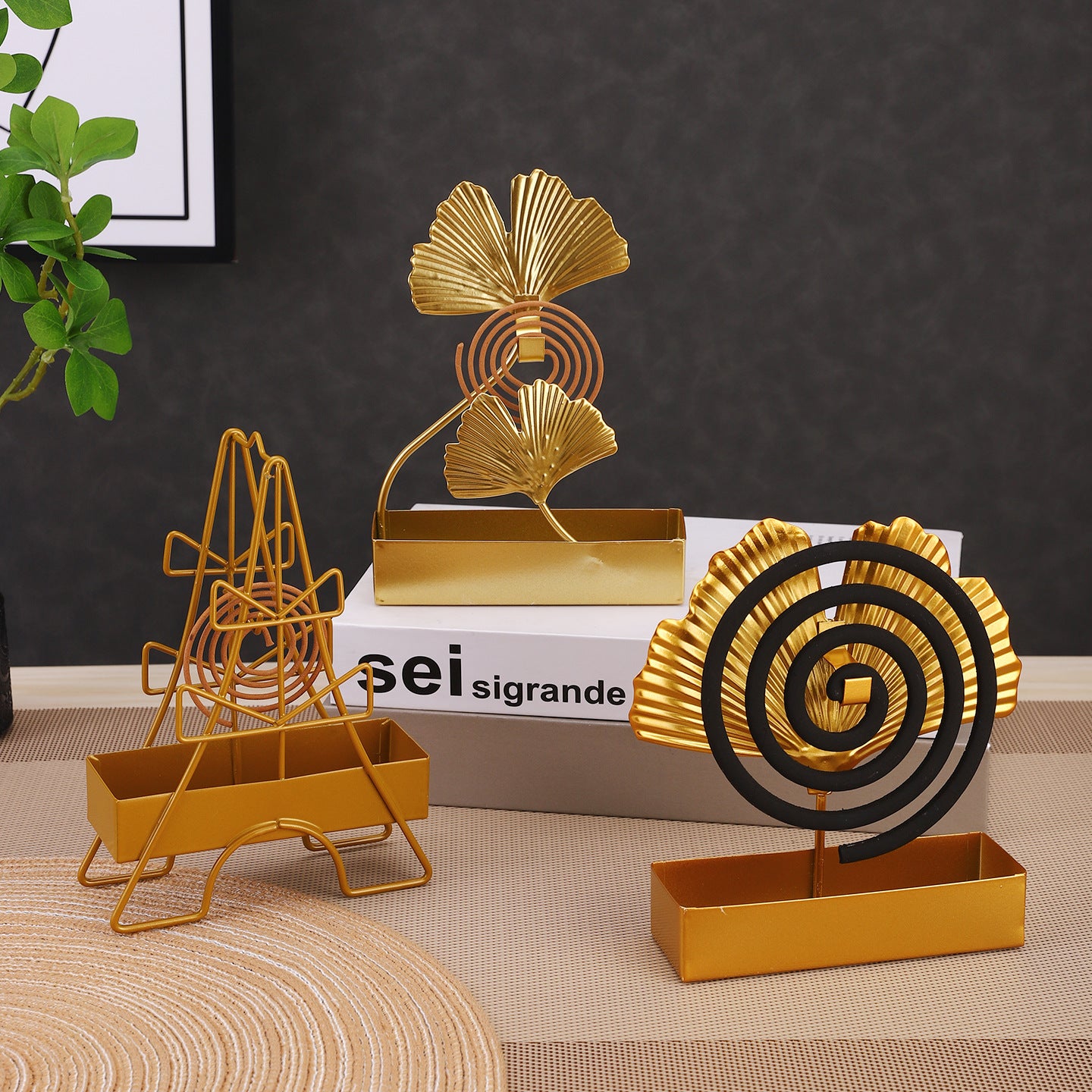 Decorative Ginkgo Leaf Centerpiece Homeandso