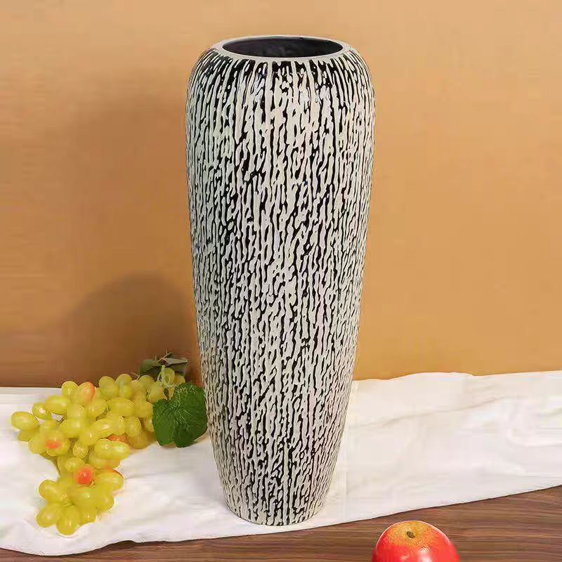 Dekorativer Strukturierter Hoher Vase