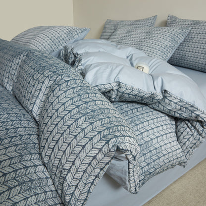 Embroidered Leaf Print Duvet Cover Set