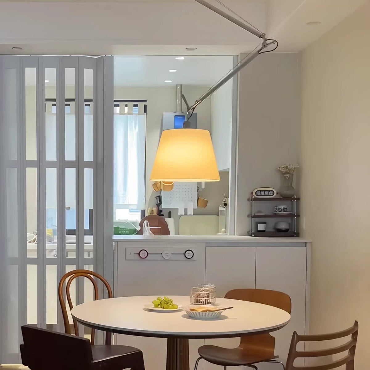 Adjustable Contemporary Table Lamp