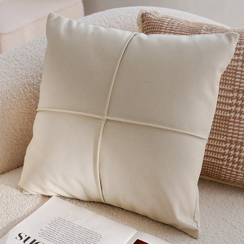Decorative Houndstooth Patterned Throw Pillow