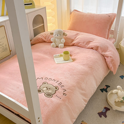 Plush Cartoon Bear Bedding Set