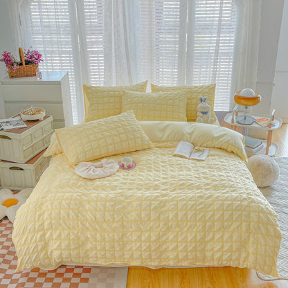 Luxurious Quilted Bedding Set Homeandso