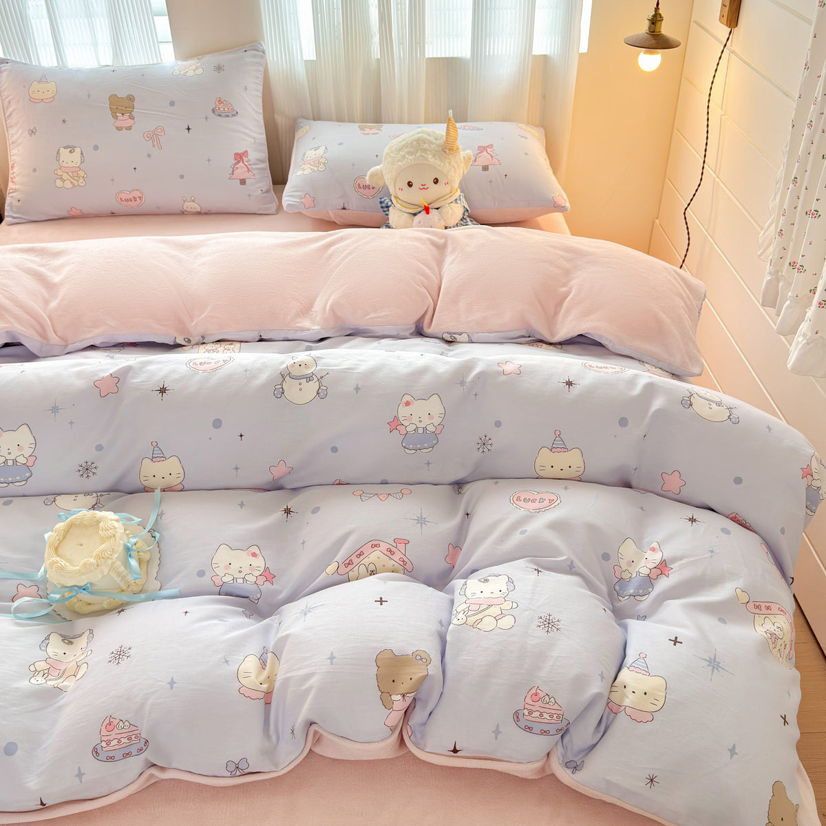 Fun Cartoon-Themed Quilt Set Homeandso