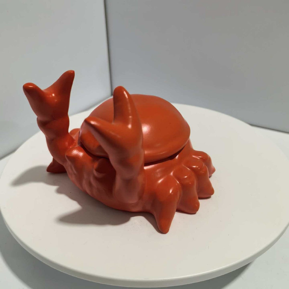 Crab-Shaped Phone Holder Homeandso