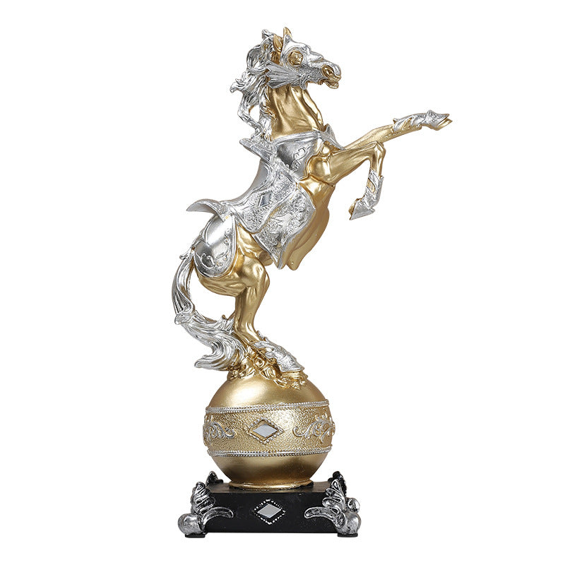 Majestic Horse Figurine Homeandso