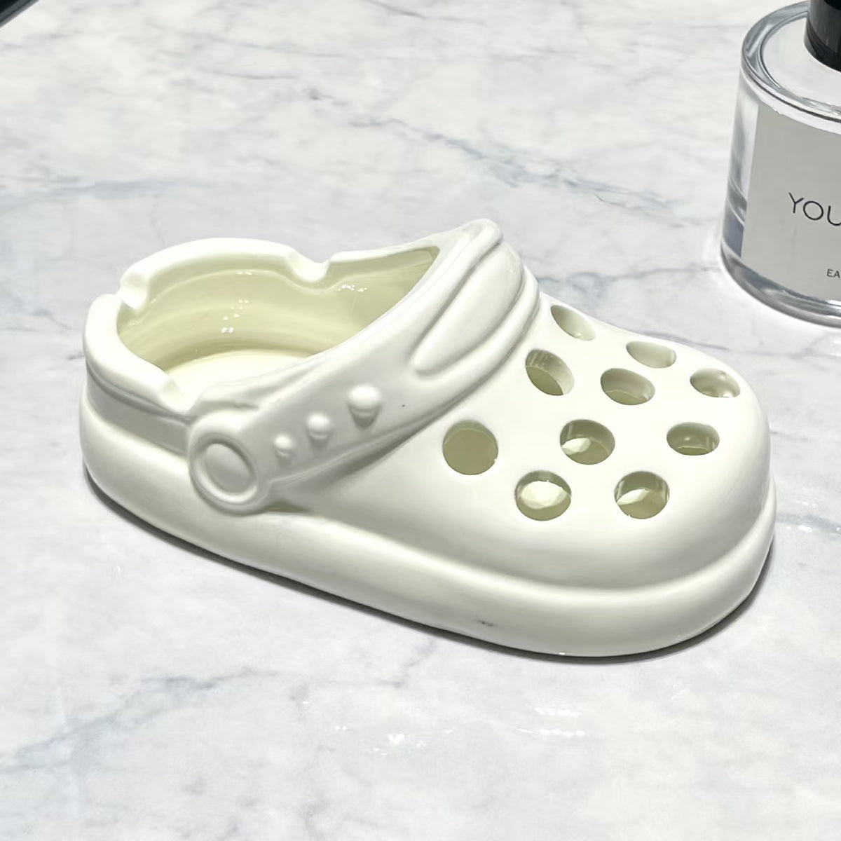 Decorative Croc-Shaped Planter Homeandso