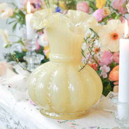 Dekorativer Glasblumenhalter