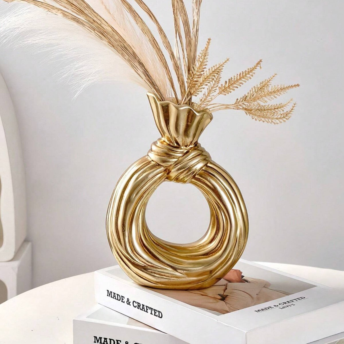 Artistic Knot-Shaped Ring Vase Homeandso