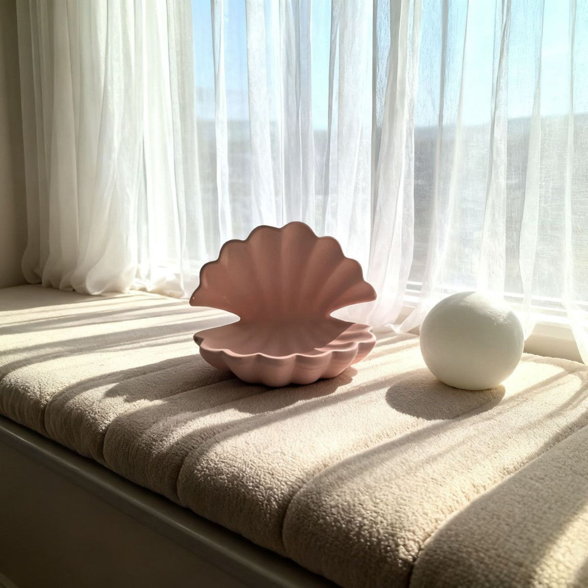 Elegant Shell-Shaped Dish Homeandso