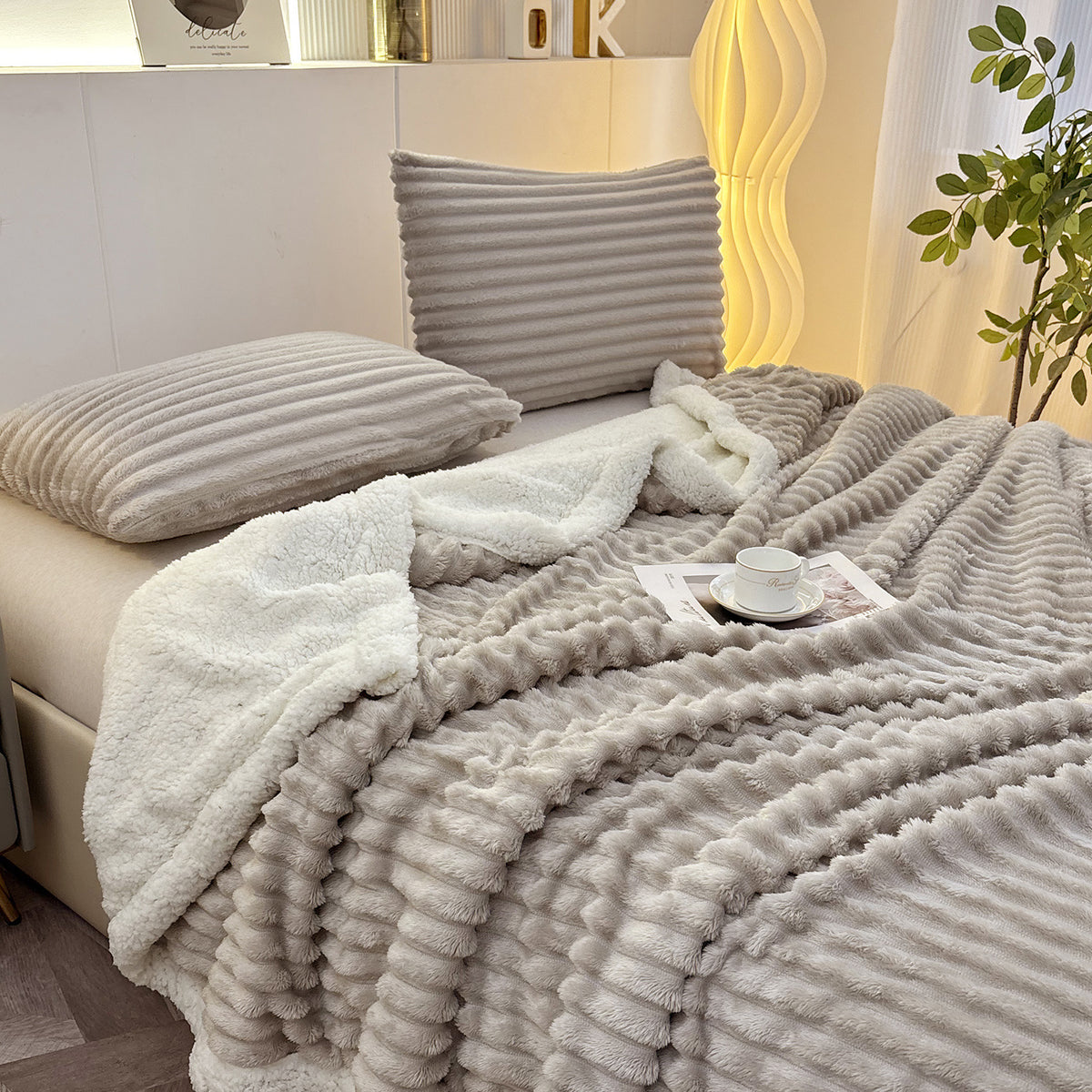 Luxurious Textured Throw Blanket