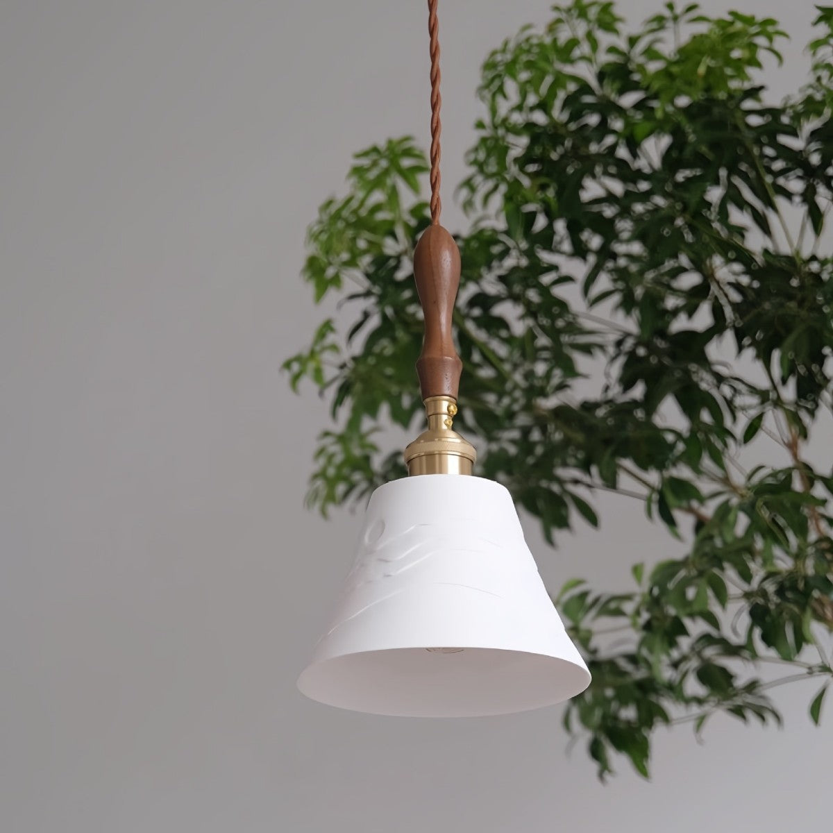 Vintage-Style Glass Pendant Lamp