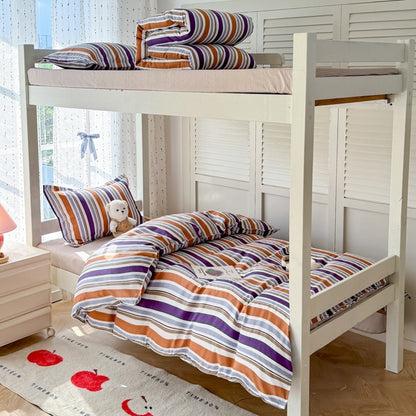 Lightweight Comforter Set