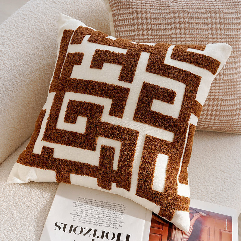 Decorative Houndstooth Patterned Throw Pillow