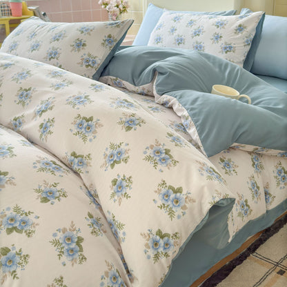 Playful Bear-Themed Bedding Set Homeandso