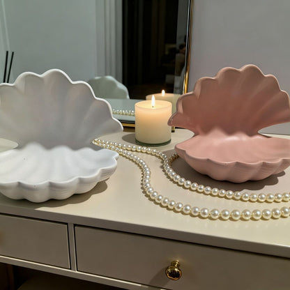 Elegant Shell-Shaped Dish Homeandso