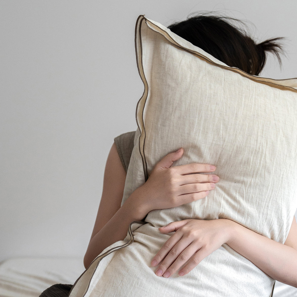 Luxurious Textured Pillow Set Homeandso