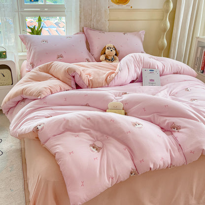 Heart Patterned Quilt Set Homeandso