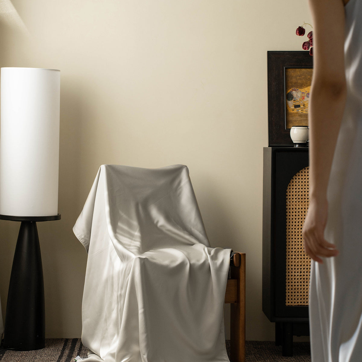 Luxurious Satin Sleep Throw Homeandso