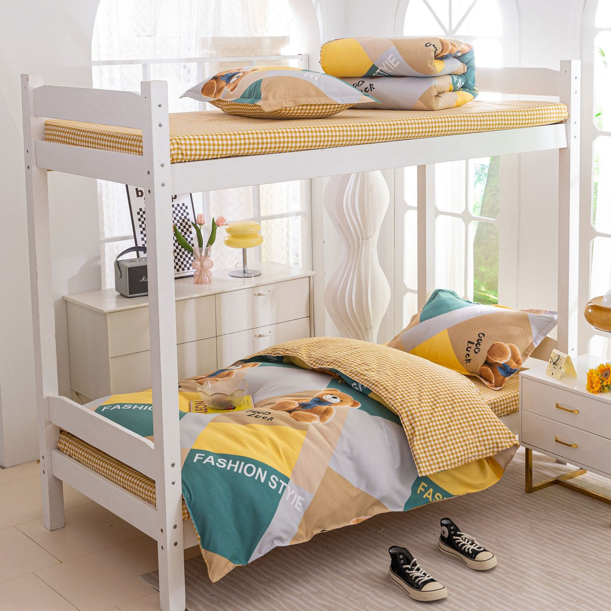 Lightweight Comforter Set