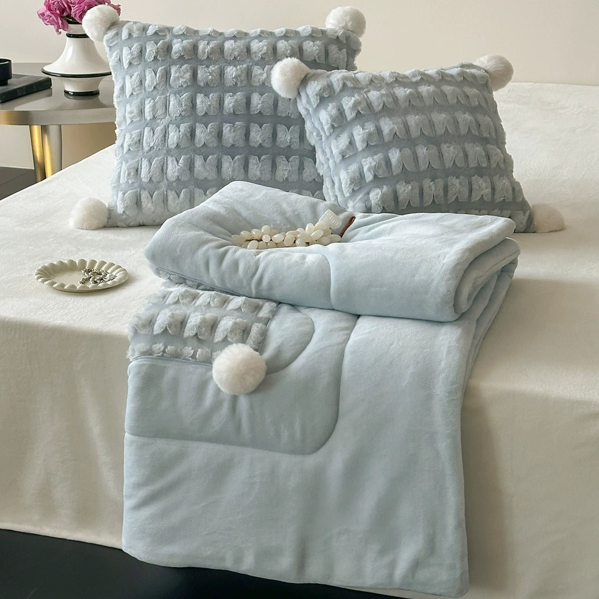 Decorative Cozy Textured Fleece Blanket Set Homeandso