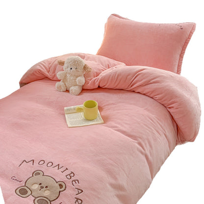 Plush Cartoon Bear Bedding Set